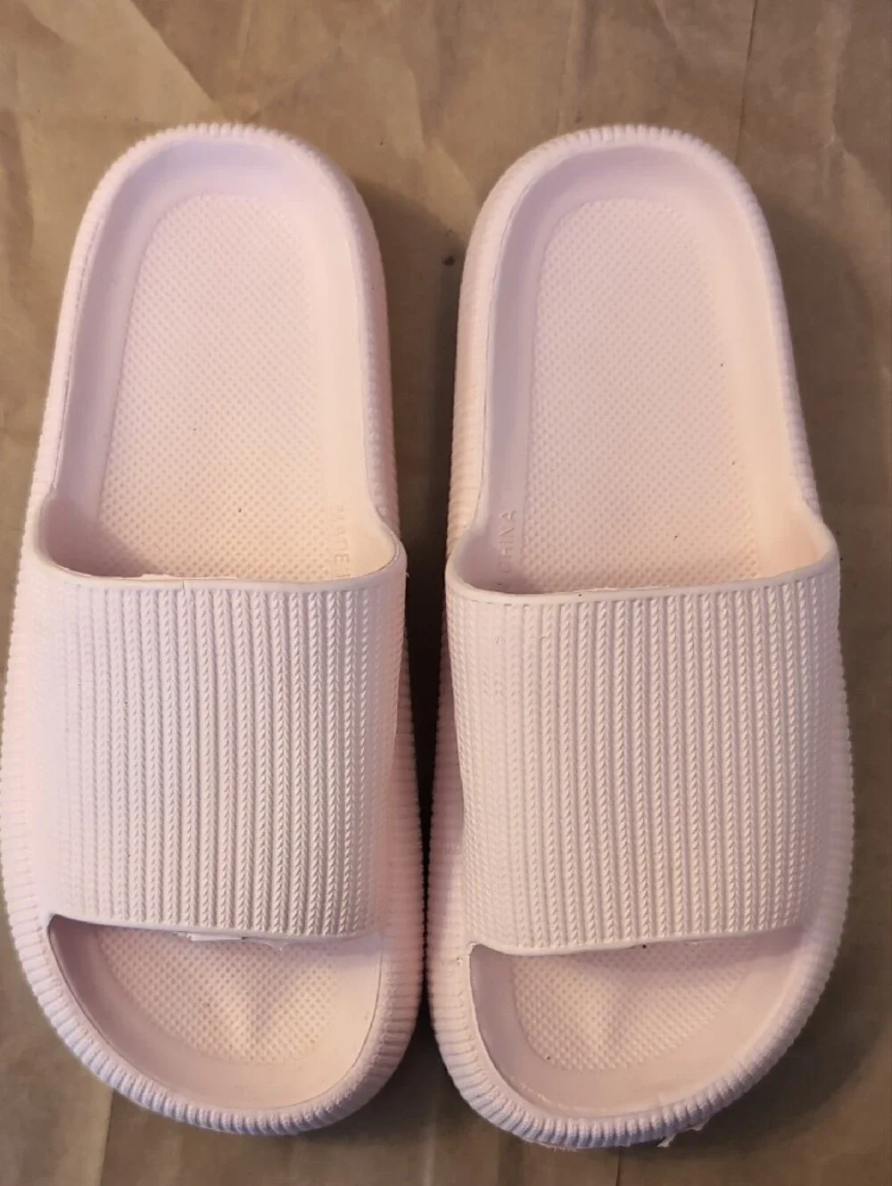 Women’s Slip-On Slide Sandals - Light Pink